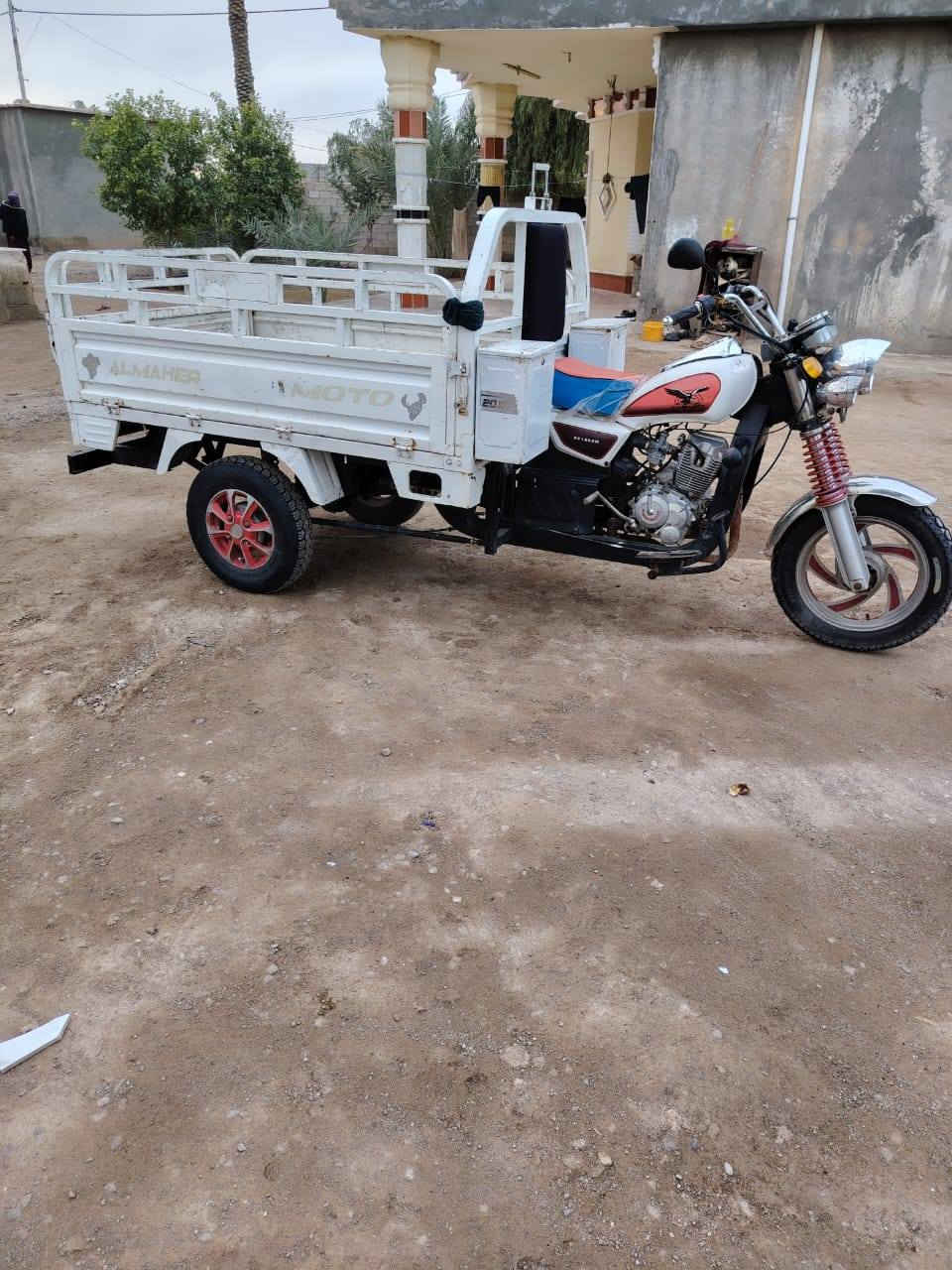 مكلف بالنشرللبيع ستوته ام الطير موديل 20 أوراق اصولي السعر 1400وبيها مجال المكان ديالى خالص ***********
