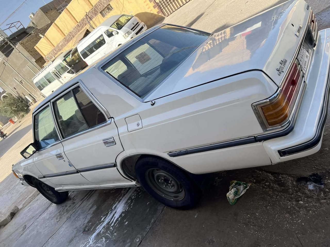 سلام عليكم شباب سوبر للبيع موديل 82مصبوغه حزام مكينه وكير 3000 رقم بغداد الماني سنويه صاقطه بل 2025 نضافه فول واحد عله واحد دواخله فول مكان السياره بابل الكفل السعر 47 وبيه مجال‏‪***********‬‏
