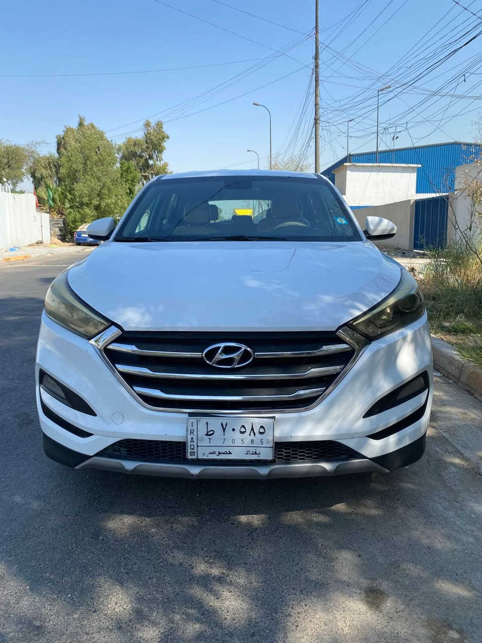 السلام عليكم 
جمعة مباركة 
توسان وارد امريكي2017
حادث بنيد مبدل نفس الون
حساسات تحكم استيرن
كامره شاشه
محرك 2000 
السياره جاهزه
يعني السياره بدون صبغ
السعر 155 وبيه مجال بسيط
العنوان بغداد القاهره
***********
