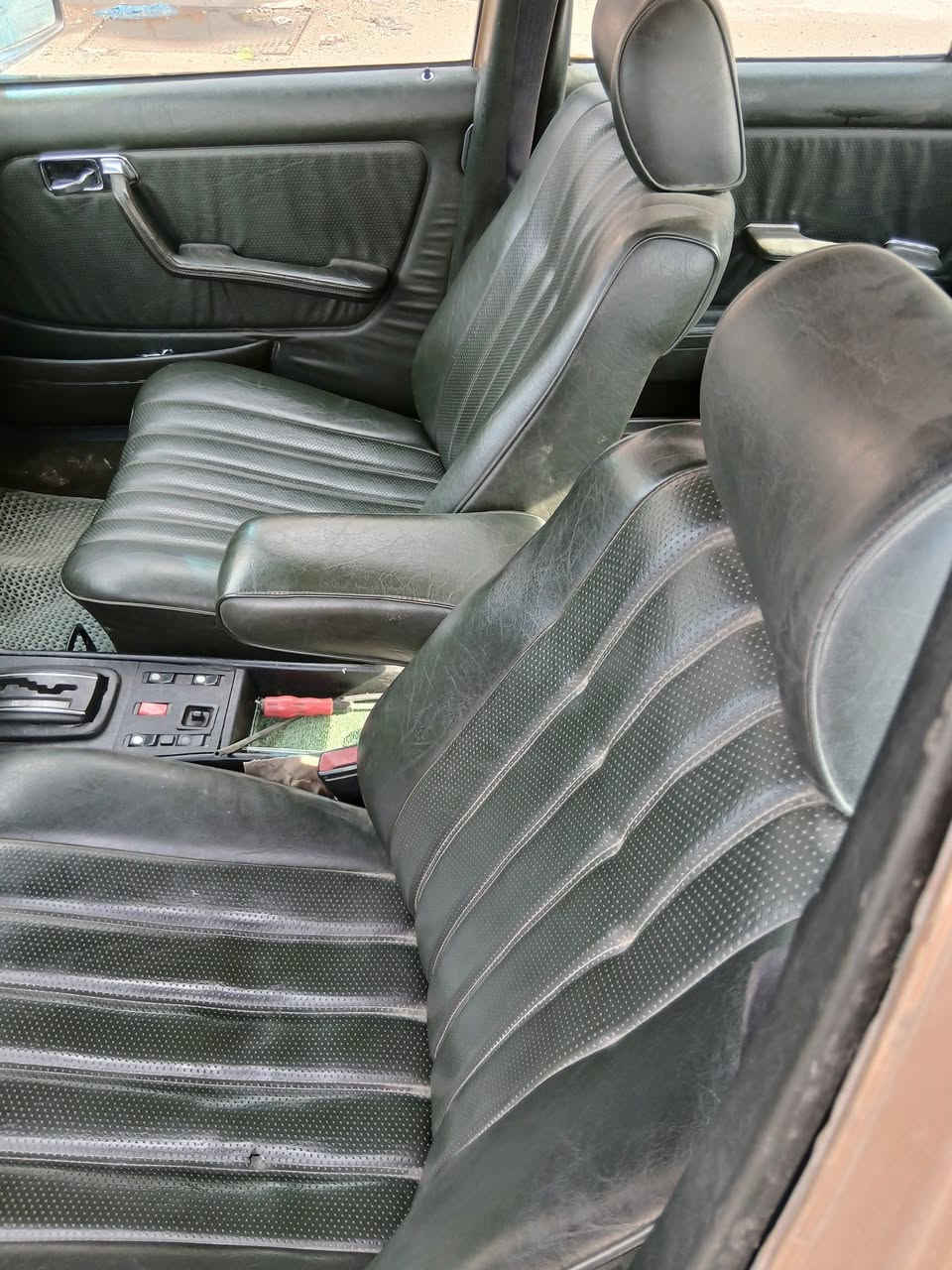 سلام عليكم هاي الحلوة مكفولة من كلشي بلادية على طولها كُل عيب وملاحظات مابيها مكينة وگير جدد بلاديات وأذا اكو مراوس مو مشكلة بعد الرؤية مكاني بغداد الشعب 
***********
