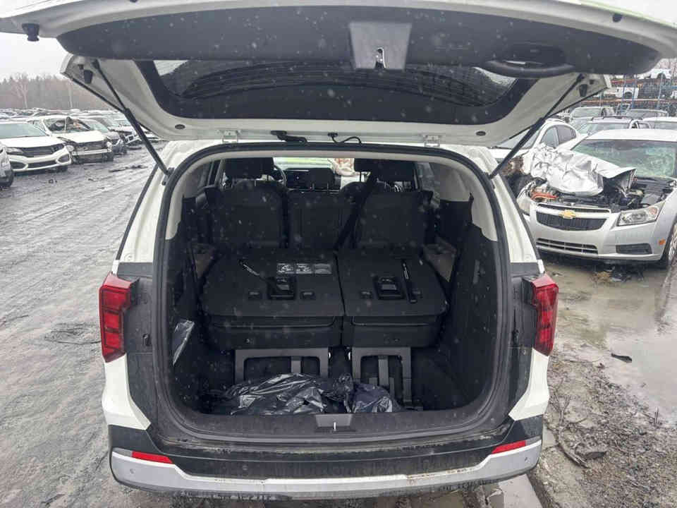 كيا كرنفال 2025 

حره بدون رقم 
مكان بصره 
جاهزه حاليا 

مواصفات عاديه 
بصمه شاشه دجتال 
فول رادار
حساس امامي خلفي 

تبديل بنيد ودعاميه فقط نفس اللون
بدون صبغ 
السعر 

285

***********
واتساب
