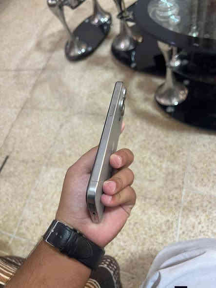 ايفون 15 برو ماكس
ذاكره 512
بطاريه 87
نموذج M
تك سيم 
السعر 715
فقط مبدال شاشه 
فيس ايدي شغال 
‏‪***********
‏‪***********‬‏
بي مجال حك لجيا فقط
المكان موصل
