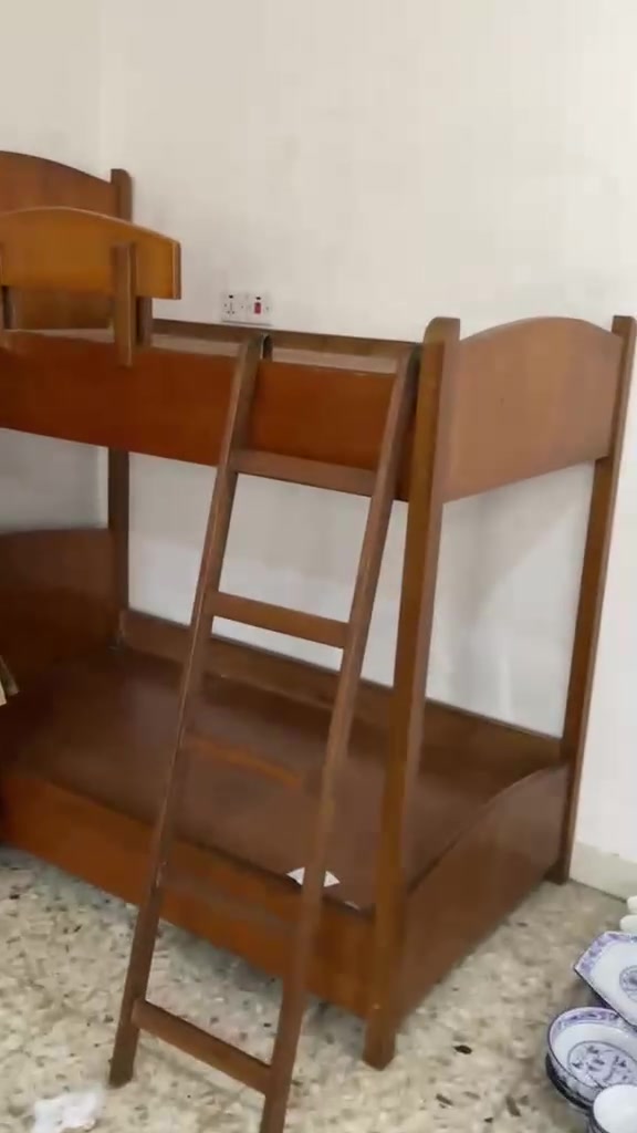 جرباية  البيع  صاج   خشب  مسويتة عد نجار كلش نضيفة  سعرة  ١٣٠ قفل مابية مجال


**إذا كنت صاحب هذا الإعلان وتريد حذفه لأي سبب، رجاءا أرسل رسالة إلى الدعم الفني**