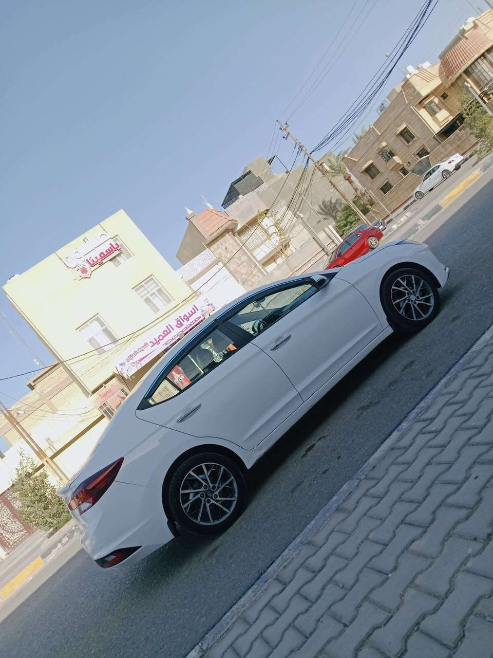 السلام عليكم النترا للبيع موديل 2019 وارد خليجي كفاله عن الضربه والتبديل والصبغ كفاله عامه مكينه ما مفتوحه دوش حجم الماكينه 2000 مواصفات بصمه قطعتين تبريد تحكم ستيرن حساسات خلف امامي شاشه فتحه حداديه تخم تاير تبريد ثلج العنوان كربلاء السعر.    157.  بيها مجال رقم.     ***********     الهاتف
