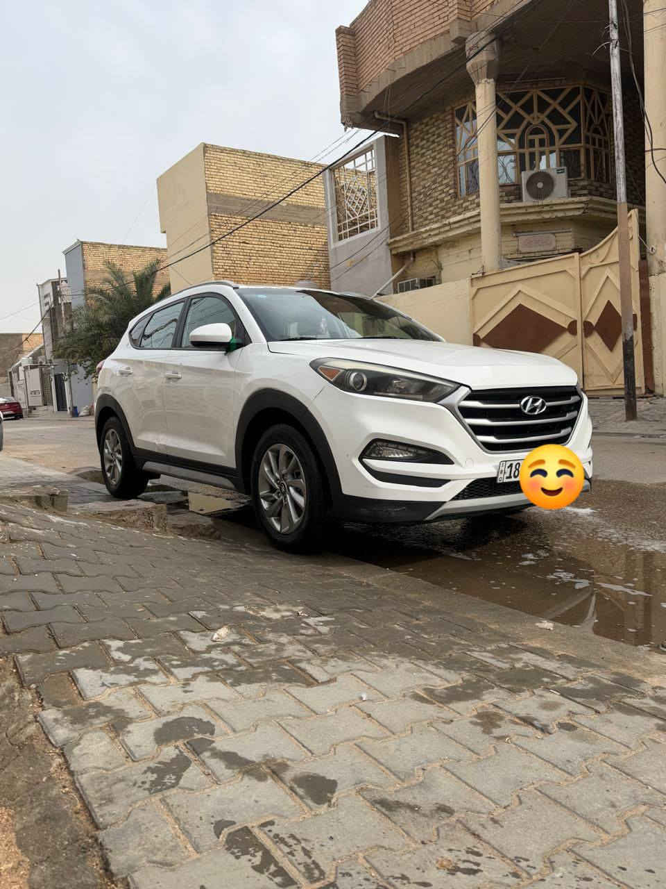 توسان موديل 2018 وارد امريكي
حادثه بامريكا فقط بنيد وبلعراق مبدل قبق جنطه بيه بارد قليل بلجاملغ الخلفي وباب سايق بارد شبر الباقي مكفول 
حداديه جديده ١٠٠٪؜
محرك جديد ١٠٠٪؜ 
الجاملغات الاماميه مكفوله 
والبيبان مكفوله 
جاملغات خلفيه مكفوله ماعدا الي ذكرته بدايت كلام شبر بارد رقم بابل شرط مداور السعر ١٦٥ مكانها نجف ***********
