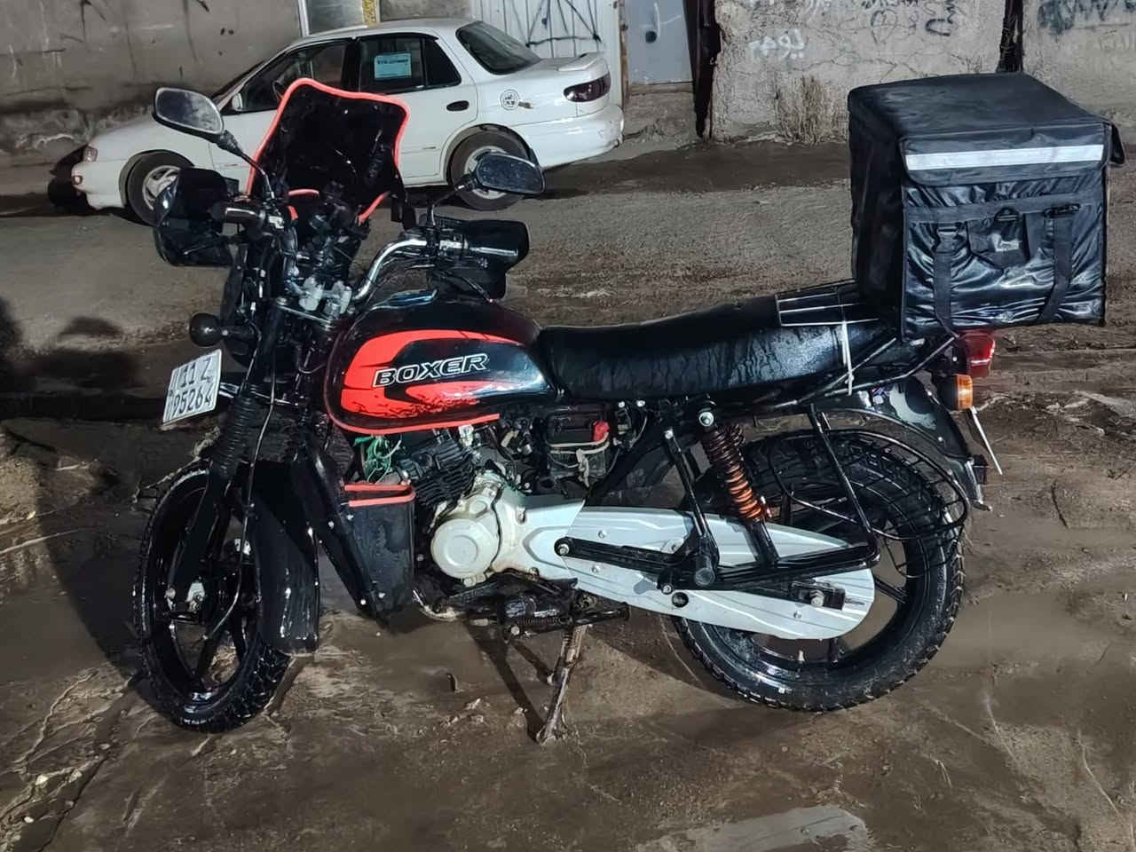 تمت اعاده نشر  دراجه بوكسر كفاله دراجه تخبل مرقم بيه منضومه كامله زنون وصفاح تجي تفحصه وين ما جان بل يعجبك سعر 2500 بيه مجال بسيط مكان بغداد العبيدي***********
