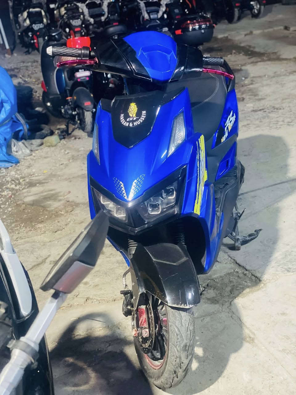 سلام عليكم دراجة أمتي ار مال حسن وحسين دراجة خير من الله نضافتهة ١٠٠/١٠٠ سعرهة٤٥٠ بيعة مجال حك الجية عنواني شعب  الاستفسار ***********
