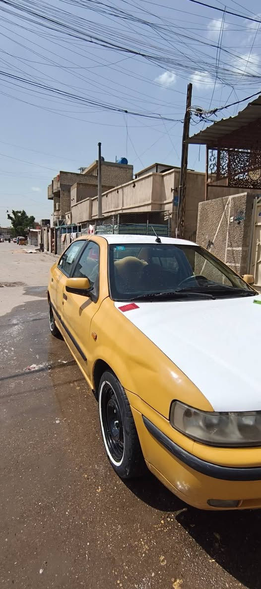 السلام عليكم سمند للبيع موديل 2011 مصفرة هيئة وغرامات سنوية ل31 رقم انگليزي شرط تحويل الدوسات شوي بيهن خياس مكينة بيها لاستيك ولف بدون تنقيص گير وصدر وتخم تاير سيارة جاهزة السعر 23 ورقة مكاني بغداد مدينة الصدر شارع الفلاح ***********
