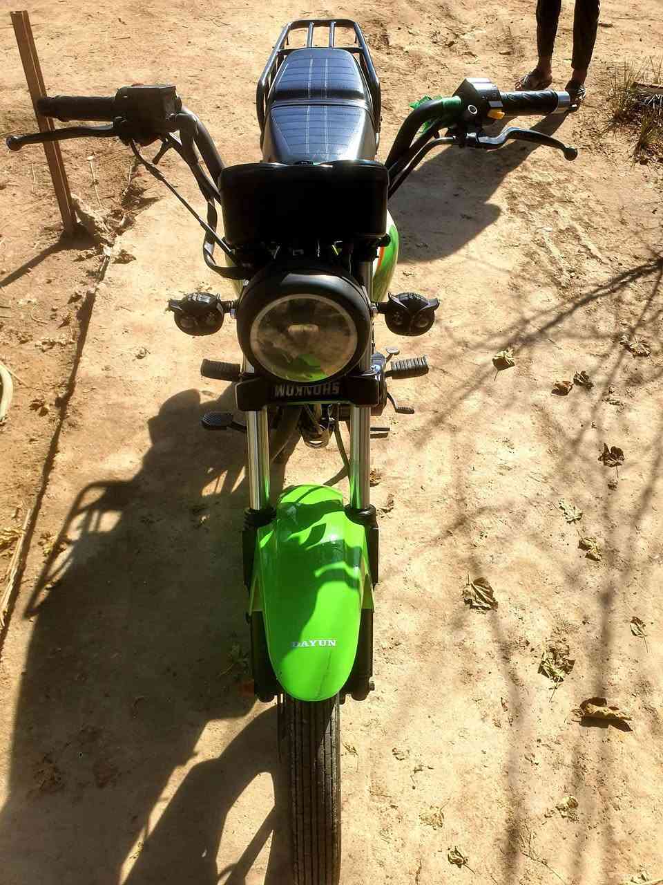 السلام عليكم دراجه البيع موديل٢٥ سعر٨٠٠وبيه مجال قليل مكفوله كفاله مكاني حمزه الغربي عوادل ***********
