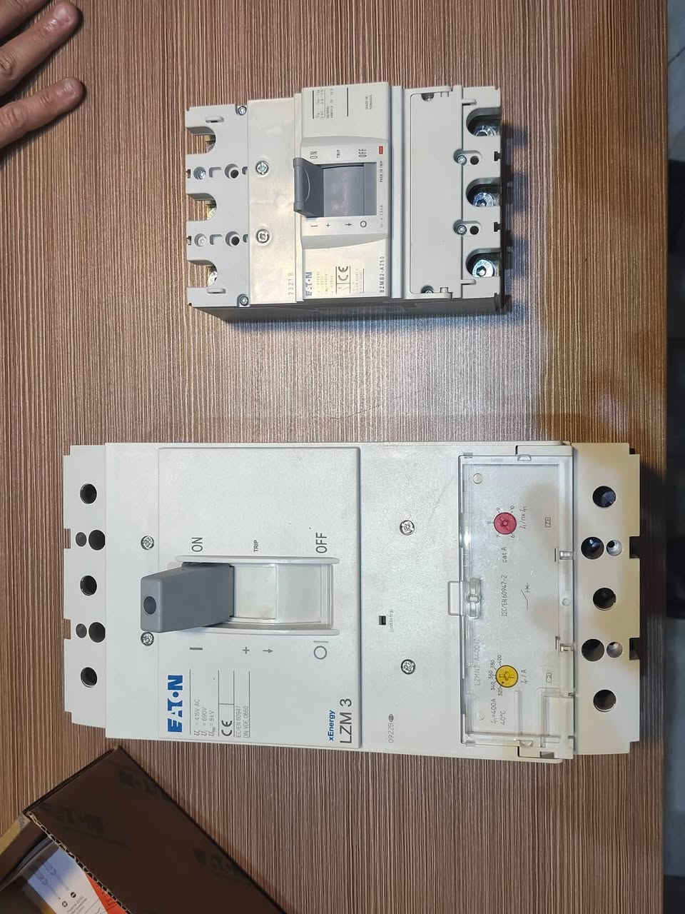 متاح قواطع منتشر ومولدد وكونتاكتورات ايتون بكل الامبيرات 01065004819


**إذا كنت صاحب هذا الإعلان وتريد حذفه لأي سبب، رجاءا أرسل رسالة إلى الدعم الفني**