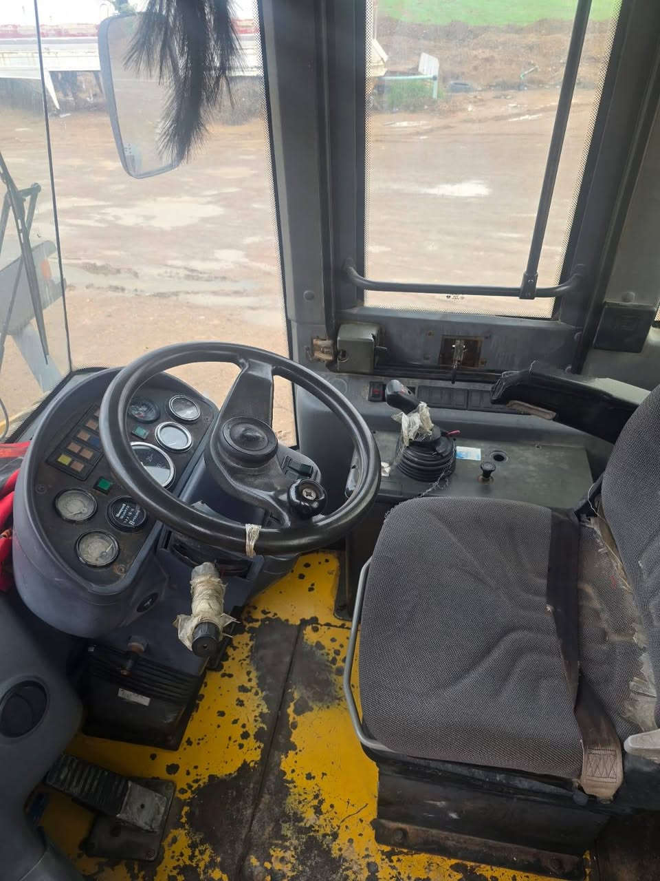 السلام عليكم ورحمة الله وبركاتة 
شفل للبيع ، حجم ٣٦ ، موديل ٢٠١٢ ،  ساقطة لل ٢٠٢٤ ، كير مكفول ، كيلة جديدة ، تخم تاير يديد ، للسعر على الاتصال 
***********
***********
