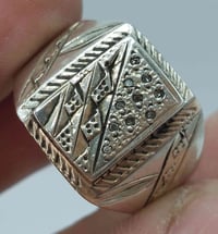 خاتم فضة 10 ماسات ناعمات قياس 26 بغداد 07707767044