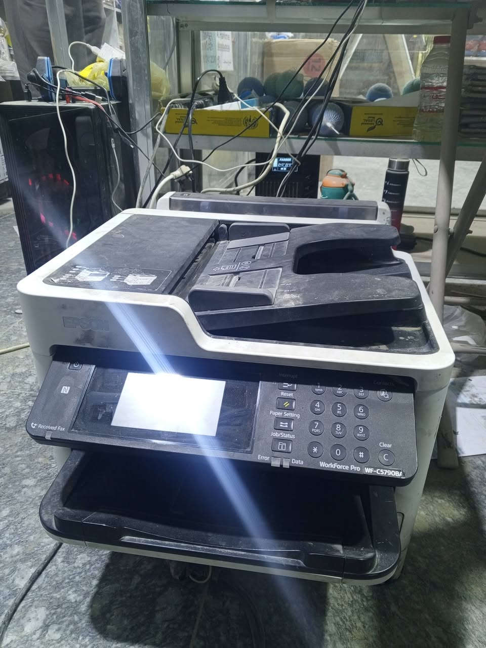 السلام عليكم عندي طابعتين ٥٧٩٠ و 579r ثنينهم شغالين و السكنرات شغالة ... تطلعلي بيهم مشكله وحده بعد سحب عدة اوراق و هو كود ٠٣١٠١١ اريد ابيعهم على وضعهم للي يستفاد منهم سعر الطابعه الوحده ٤٠٠ الف للاستفسار التواصل على واتساب الرقم ***********
