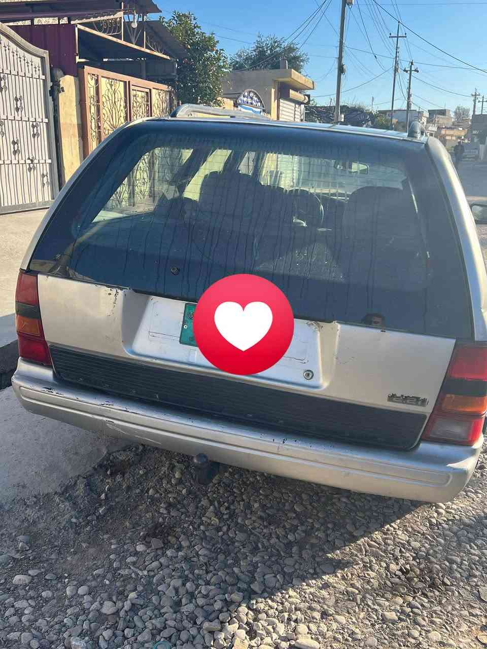 للبيع مازدا 626 سياره نضيف و حلوه سياره بيه قطعتين صبغ و بيه طخه خفيف من كدام صفحت النفر محرك 12 بخ كير محرك طخم امامي خلفي جديد طخم تايرات جديد شادو قبل اسبوع سنويه اخضر شرط التحويل  مكان السياره بعشيقة الاستفسارات ***********//***********
