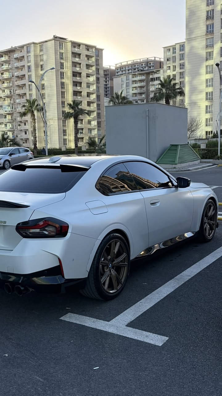 السلا عليكم Bmw 240 M
كزوز بورلا كامل وهدرز وشوته وبرمجه و كامل وعليه ppf مغلفه
 mhdعقل مفتوح 
مصرف كلش هواي
وبيه مواصفات وغراض كلش هواي 
موديل 2024 من المميزات بل عراق 
ماشيه 25 الف ميل 
كلين السياره بدون صبغ 
لل استفسار ***********
