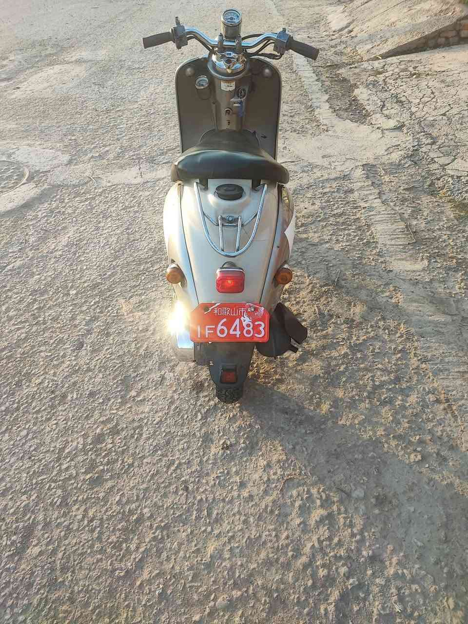 سلام عليكم دراجه عبدالحليم للبيع
مكينه مامفتوحه ع الفحص 
مكاني الخصيمه يم مجمع سيد حامد 
سعر 400 وبيها مجال للشراي


**إذا كنت صاحب هذا الإعلان وتريد حذفه لأي سبب، رجاءا أرسل رسالة إلى الدعم الفني**