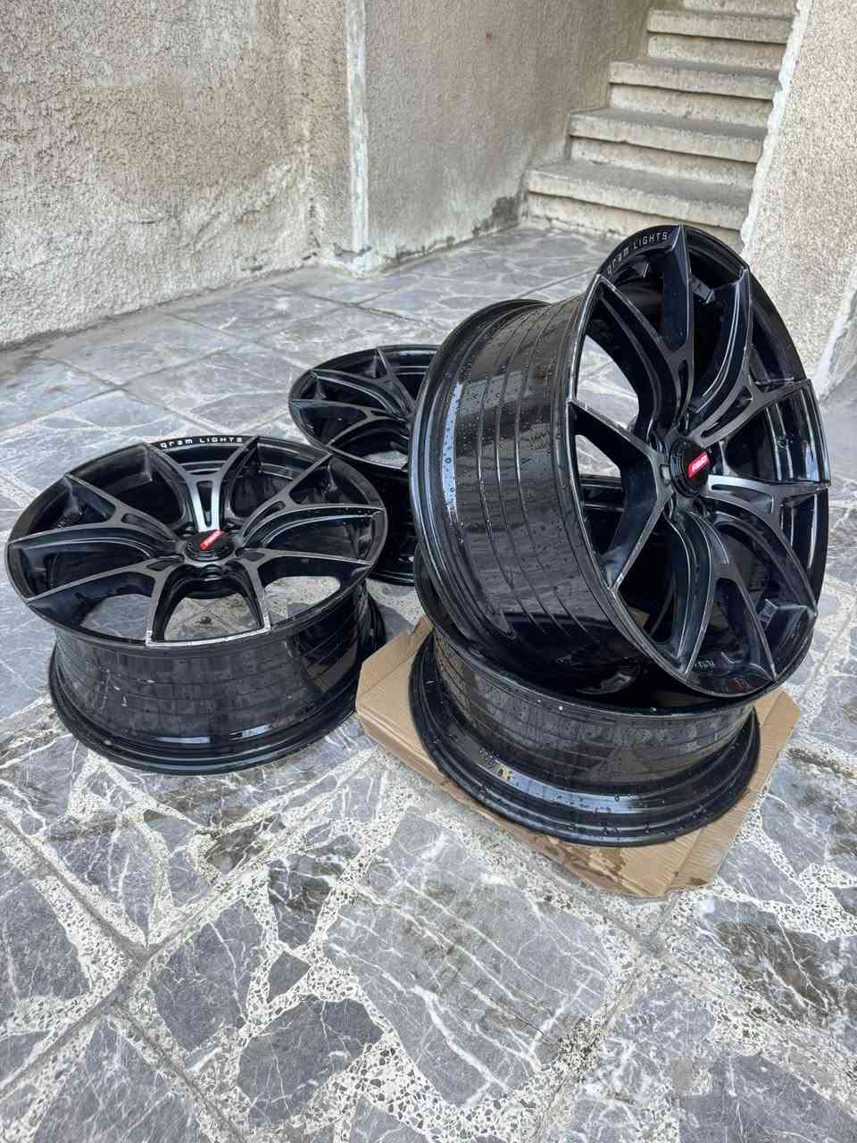 السلام عليكم
تخم ويل Rays G025 GramLight
اصلي مال دبي 
حجم18 يركب كوري-ياباني-امريكي 

مكاني بغداد يتوفر توصيل


**إذا كنت صاحب هذا الإعلان وتريد حذفه لأي سبب، رجاءا أرسل رسالة إلى الدعم الفني**