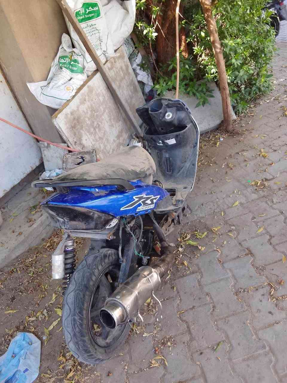 سلام عليكم ماكس 120 محور مكينه فحل رياضي بيهه تزويد كلجات وسلف وصالنصه بطح ابيع ع هاي لحطه تجي تحمل وتروح اكفلك سرقه وعشاير ب 225 قفل ربع مينزل 
مكاني: الحريه قرب حلويات الشمسين
رقمي:*********** بغداد, العراق
