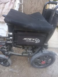 مستعمل شي قليل بعده جديد اومضموم للبيع 450 توصيل موجود 07750550288