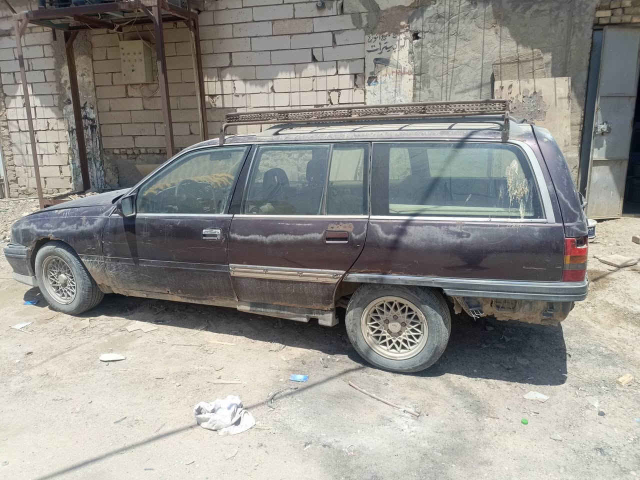 السلام عليكم سياره اوبل اوميكا للبيع رقم بغداد  ر  شغاله و تمشي وترهم تسقيط اتصال على الرقم ***********
