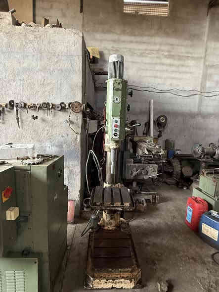 السلام عليكم
دريل بلغاري نضيف جداً 
صوت ناعم استيراد ابلغاريا 
المكان النجف حي الحرفيين 
للاستفسار 
***********
