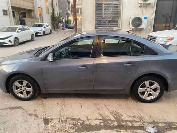 السلام عليكم 
شوفر كروز 2017 خليجي 
حساسات خلفي 
تحكم ستيرن 
مثبت سرعه 
مكينه 1800 
السياره بيها الجاملغ الايمن مصبوغ 
رقم سليمانية دولي 
السعر 93 و بيها مجال

‭***********
