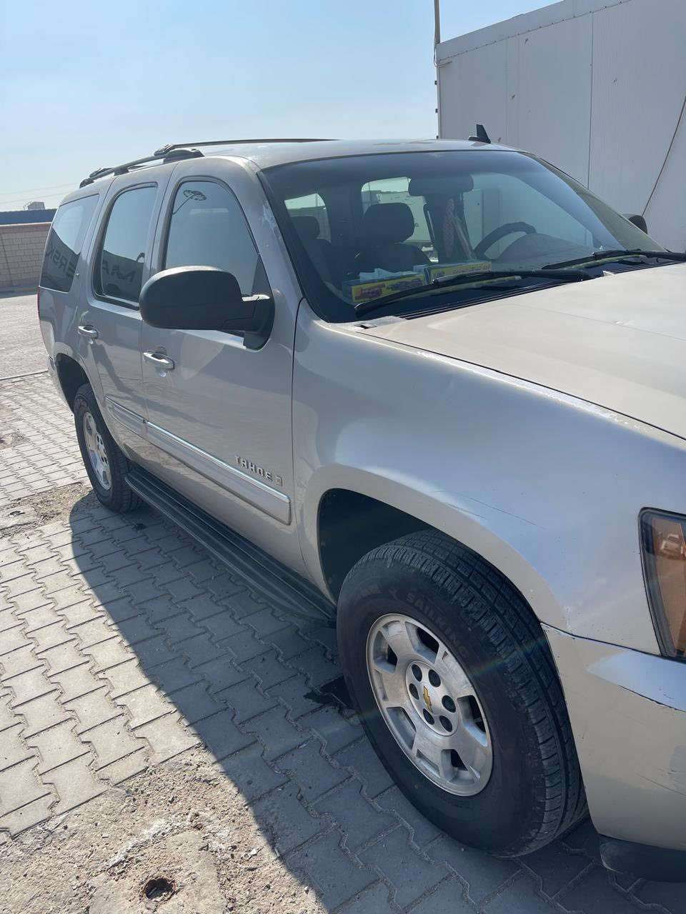 عندي تاهو ٢٠١٣ معلايه بيها صبغ مكانات ومعجون هم مكانات والبقيه كير محرك تبريد تخم تاير دواخل كلها خير من اللّٰه سعره 165 بيه مجال تجي وتشوف بعينك رقم بصره بأسمي سنويتها تنتهي ٢٦ الشهر الثالث *********** مكاني بصره ام قصر
