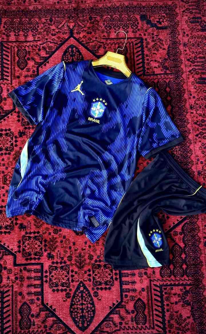 جميع أطقم منتخبات كأس العالم🤩👌
توفرت لدينا شغل تايلندي اصلي💯✅
قياسات:S_M_L_XL_2XL📊🔰
♦️شرط الفحص بوجود المندوب🙋🏻‍♂️🚕
عنوانا📌/بغداد_المعامل العماري
واتساب/***********
#رياضة #خدمة_توصيل #دريسات #كأس_العالم
#العراق #بغداد
