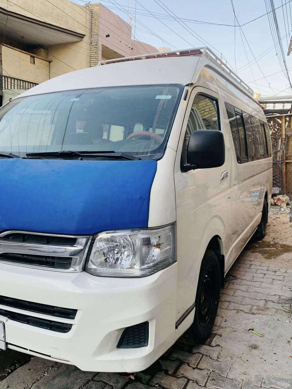 السلام عليكم للبيع هاسيا موديل (2012)  رقم بغداد ب اسمي مصفرة هيئة وغرامات دوشمة جديدة منضومة كاعية سفريات جدد مكفولة ما عدة باب سلايت اثر شخوط وبارد ب جنطة تبريد محور صدر حدادية امامي خلفي بل كارتون تخم تاير جواهة السعر (225).  للأستفسار اتصال ***********7 / ***********
