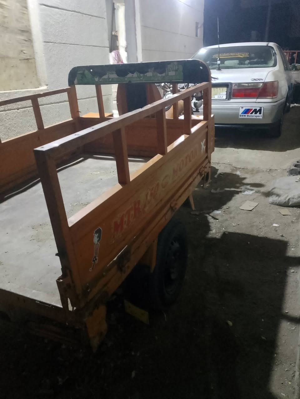 السلام وعليكم شباب ستوته اللبيع اوراق شاصي مكفول محرك مجفت مره وحده موديل 16سعر مليون بيه مجال مكان البصره ***********
