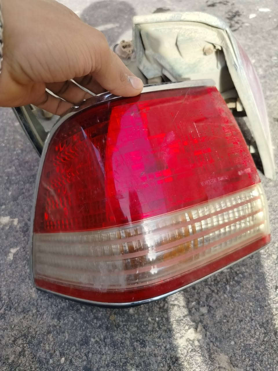 السلام عليكم 
سطب راس الثور تكم بيهن زلوغ قليله 
اكو زوج سعرهن 20
وكو واحد وحده يصير مال صفحة السايق سعره 15
موجود وتساب ***********
العنوان بصره ابي الخصيب
