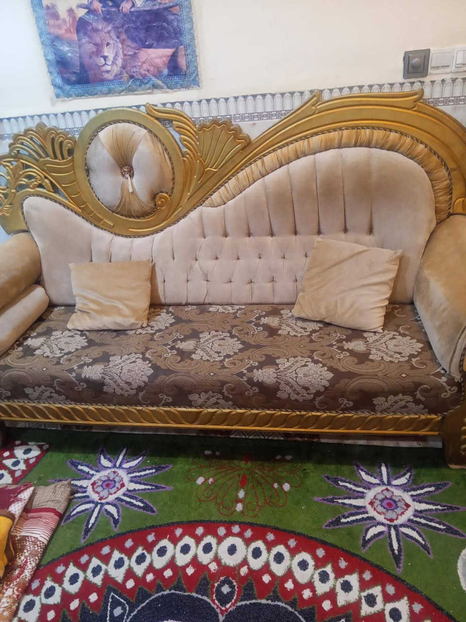 سلام عليكم
تخم 10 مقاعد للبيع 350 وبي مجال مكاني حي الحكيم ***********
