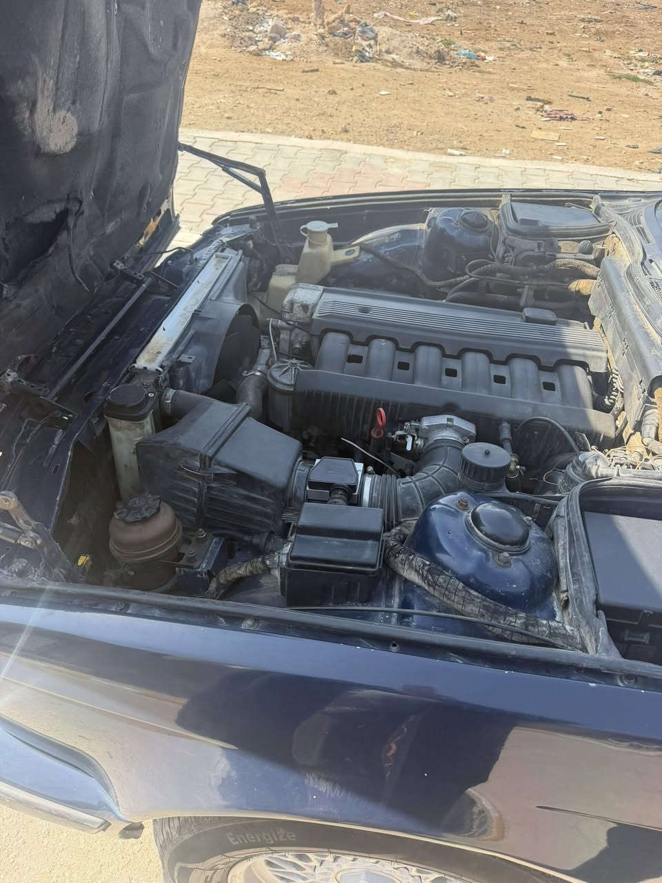 السلام عليكم للبيع BMW525اصل 
مسكر عدل اوتماتيك موديل 1991 مكانه الكوت قضاء الحي
السعر 45 قفل 
***********
