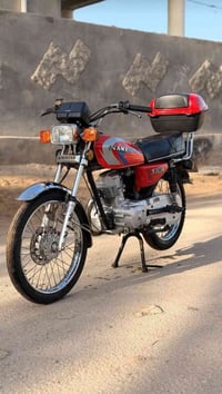 دراجة نارية • غرض كامل • ديوانية مركز شراي