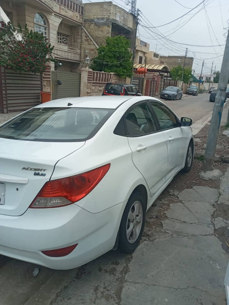 سلام عليكم اكسنت موديل ١٣ خليجي محرك ١٦٠٠ قطرتين بيهه قطعه وحده صبغ تبريد كير محرك جاهز بأسمي رقم بغداد السعر ٩٠ مكاني بغداد الاستفسار عل الرقم ***********
