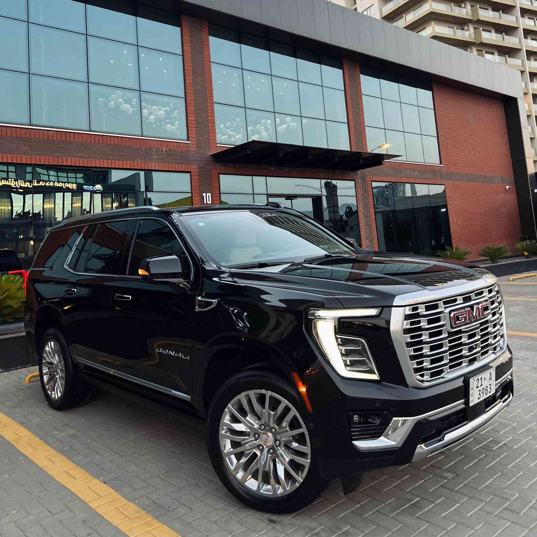 GMC DENALI 2025 
ظمان شرکە منصور 
ماشی 26 الف کیلومتر 
مغلفە ppf + مرقم + مظلل للسنە ٪80 , %80

————————————————————————————-

فول فول مواصفات اعلی فئە  دینالی منصور معروفە 
مکفول کفالە عامە دعامی لدعامییە بشرط ( بدون صبغ - بدون بارد - بدون رصعات بدون شخط بدون کلشی لوکککک) 

————————————————————————————-

💵 سعر 845 ورقە و مجال 
📍مکان سلیمانییە 
📲 *********** السليمانية, العراق
