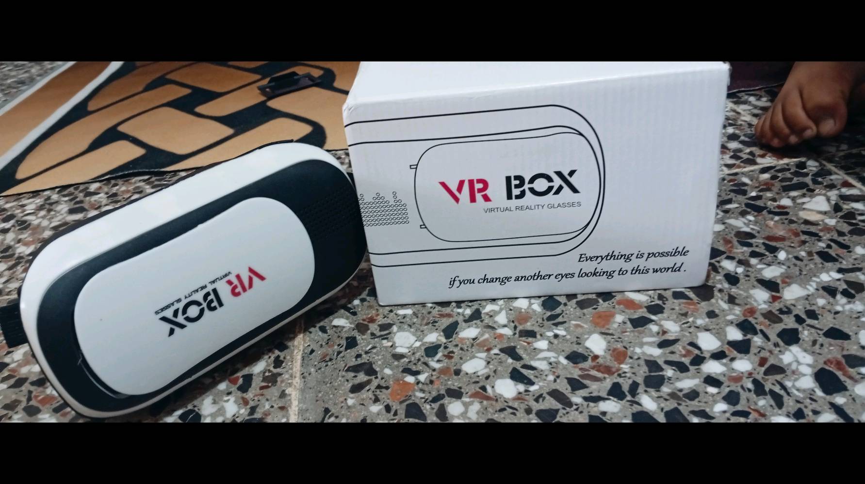 نضاره واقع افتراضي vr للبيع السعر14 الف ماكو توصيل النضافه فولللللل الاستخدام يومين العنوان المعامل بستان سامي شارع رضا عويد التقاطع الاول بغداد