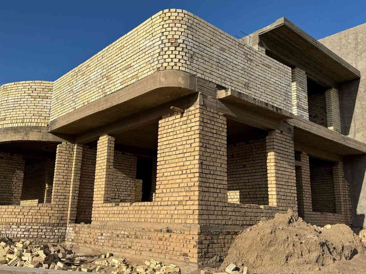 ♦️ هيكل للبيع - طابو صرف-

♦️المساحة - 300م ركن موقع مميز

♦️الموقع -محيزم قريب ع شارع100

♦️استلام مباشر 

بناء جديد & طابق واحد 
غرفتين نوم + هول+ استقبال+ مطبخ +مجمعات
_ _ _ _ _ _ _
📬نستقبل جميع عروض البيع و ترويجها بإعلانات ممولة 
              
  للمزيد من التفاصيل الاتصال او المراسلة ☎️***********
                          ***********
 
 موقع المكتب 🗺️ شارع الحسينيه مجاور مجمع اقّمرت الطبي
