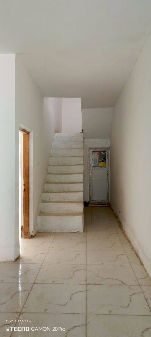 بيت 120 متر ب 29    مليون مع المجال
#مشمول-بلتطويب
#مرقم-من-المختار 

يحتوي على 
( أستقبال +غرفة  نوم +صالة+مطبخ+ صحيات
داخل وخارج ) 

بناء بلوك  +  صب  كونكريت + 
بورسلين + سيراميك +  

جميع الخدمات متوفره // كهرباء + مولده + نت ضوئي + مدارس حكومي واهلي +سوق قريب جدا)  

العنوان / مقابل قرية الغدير عمود 270 ( شارع المؤسسه)  

للأستفسار 
اتصال  ***********
واتساب ***********
