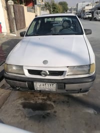 اوبل فكترا باسمي سعر 40وبيها مجال رقم 07725020008