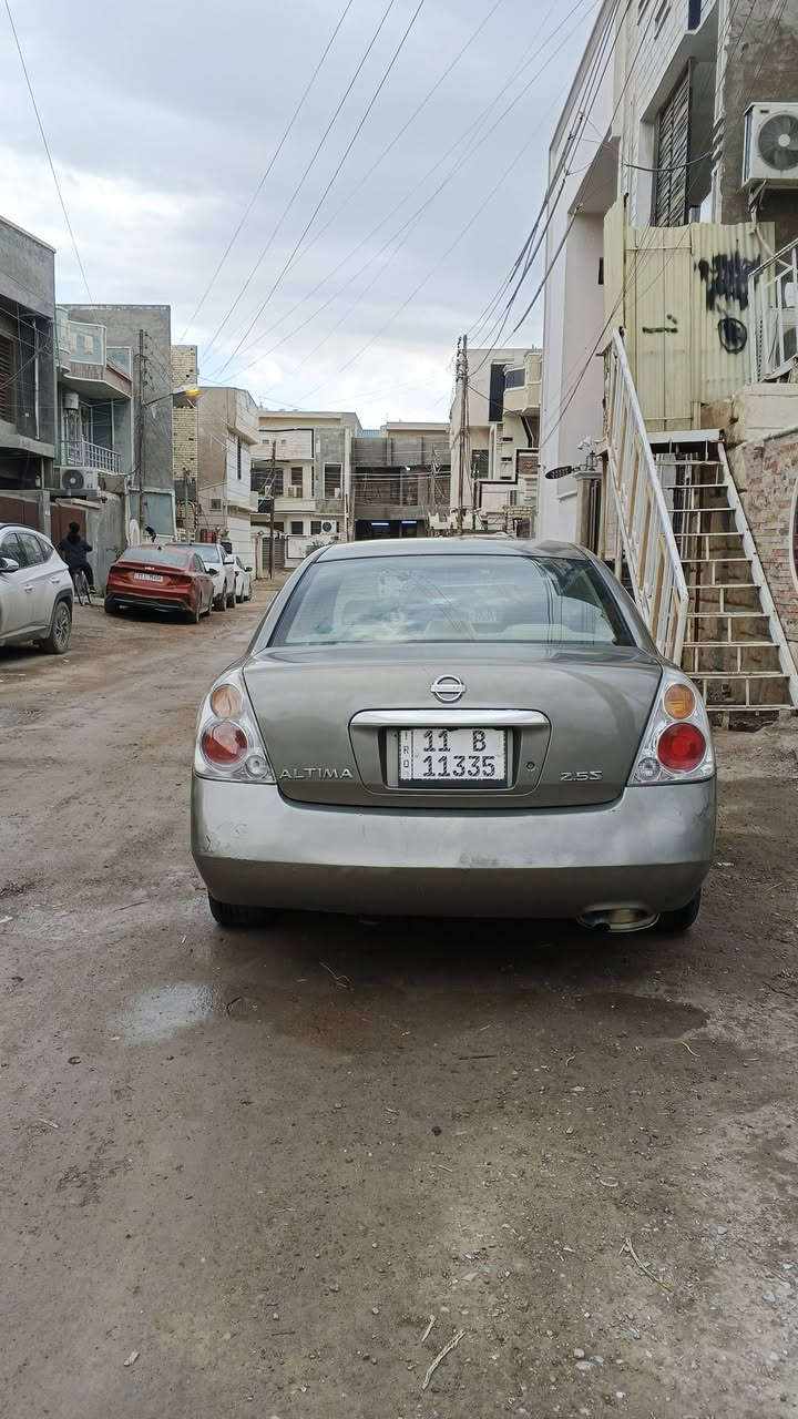 نيسان التيما خليجي كير اي تي 2005 رقم بغداد دولي بسمي سنوية وهزة جديدة
 كير محرك مكفولات تبريد قطعتين ثلج 
صدر جديد تخم تاير جديد شاشه تاب وشاشتين خلفيات منضومة بانزين جديدة السيارة جديده جاهزة بوجهك للشارع 
مصبوغة شرط جماليه والسونار موجود بل منشور 
للستفسار الاتصال ‏‪***********‬‏ العنوان بغداد الغزالية 
السعر 58 وبيه مجال للشراي
