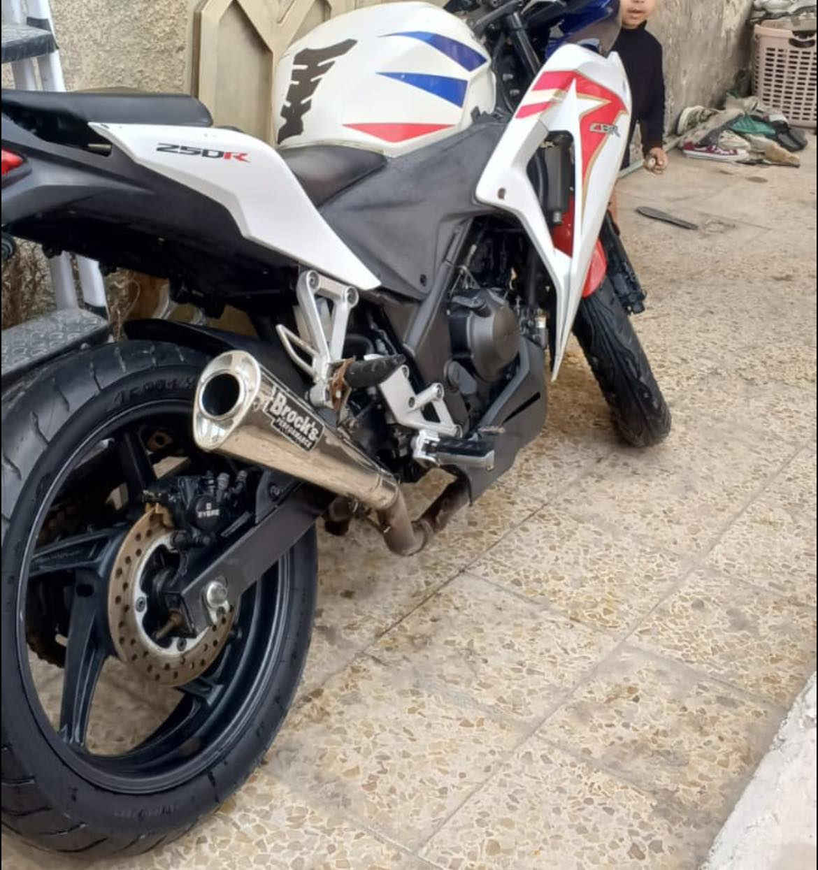 هوندا cbr 250cc بيعة سريعه نقصها فقط كاور بسعر مليون
وربع فقط
***********

مكاني البصرة
