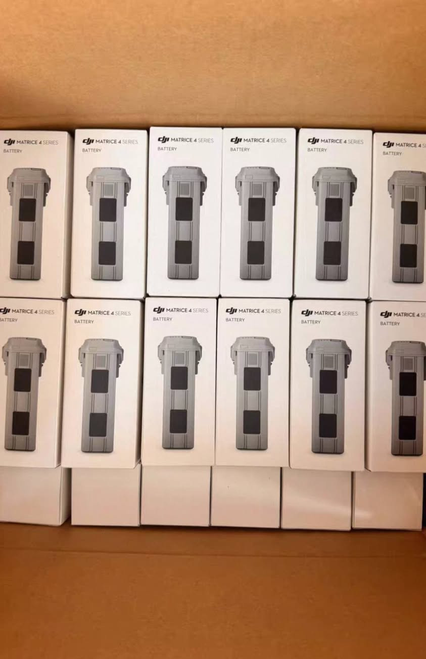 Ten brand new DIJ 4T units available. Must be able to clear customs before purchasing.


**إذا كنت صاحب هذا الإعلان وتريد حذفه لأي سبب، رجاءا أرسل رسالة إلى الدعم الفني**