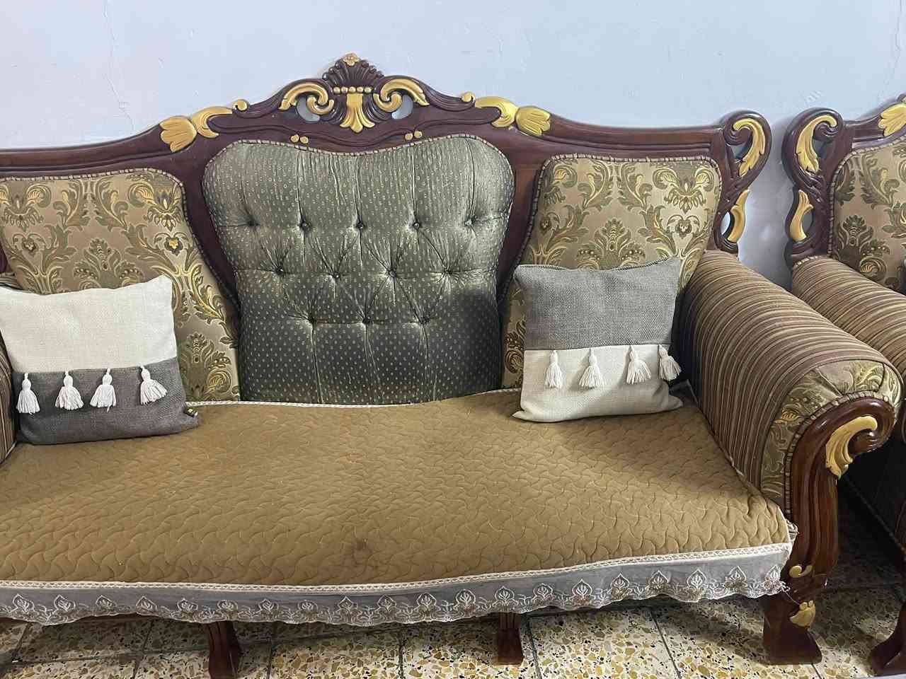 السلام عليكم
تخم رئاسي للبيع 10 نفرات نضيف ايشي مابي 
السعر 450 وبي مجال مكاني بغداد حي العامل
وهذا رقمي *********** 
موجود واتساب ورصيد
