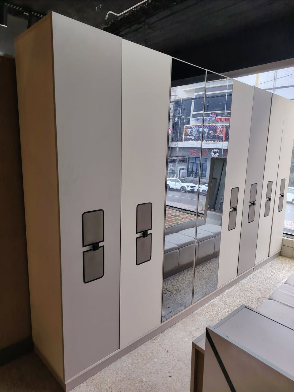 للبيع غرفه تركيه جديده ما مستخدمه سعر بمليون 200 وبيها مجال مع النقل والشد


**إذا كنت صاحب هذا الإعلان وتريد حذفه لأي سبب، رجاءا أرسل رسالة إلى الدعم الفني**