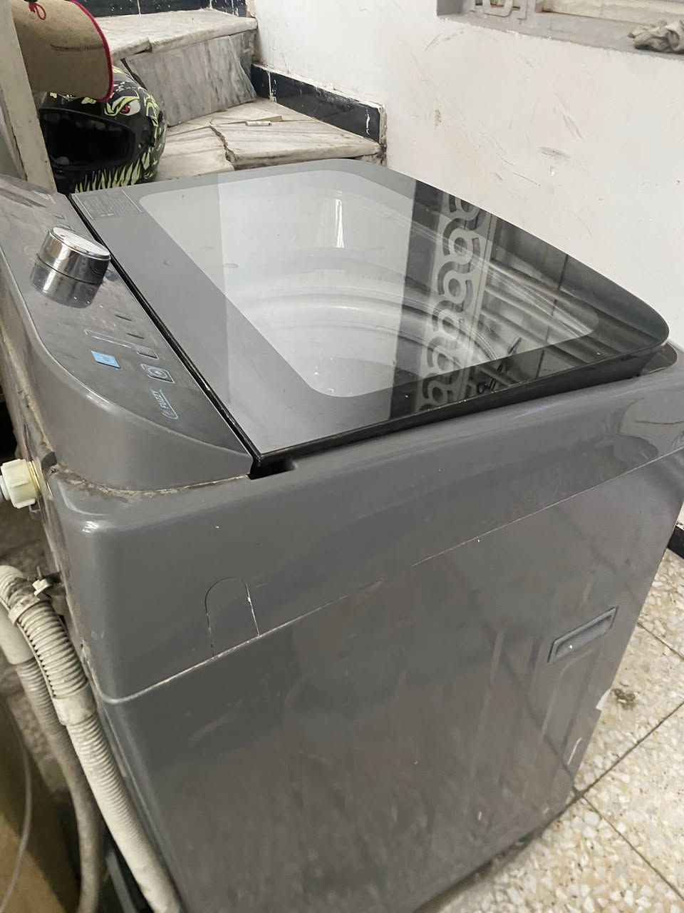 السلام عليكم شاشه حجم 50 استعمال كلش قليل وغساله الحافض  15 كيلو العنوان  الدوره حي الميكانيك 
الغساله ب٣٧٥ 
والشاشه ٢٧٥
وبيهن مجال قليل
 
***********
