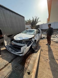 كورلا ٢٠١٥ رقم بصرة ماشية ١٠٠ الف شغالة نكرة سلف ٠٧٧١٢٥٩٠٢٩٣