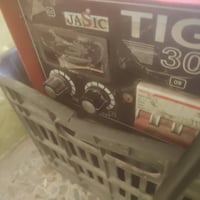 ماكينته لحام للبيع وياها اغراضها ويداتها كامله السعر 200 وبيها مجال  م...