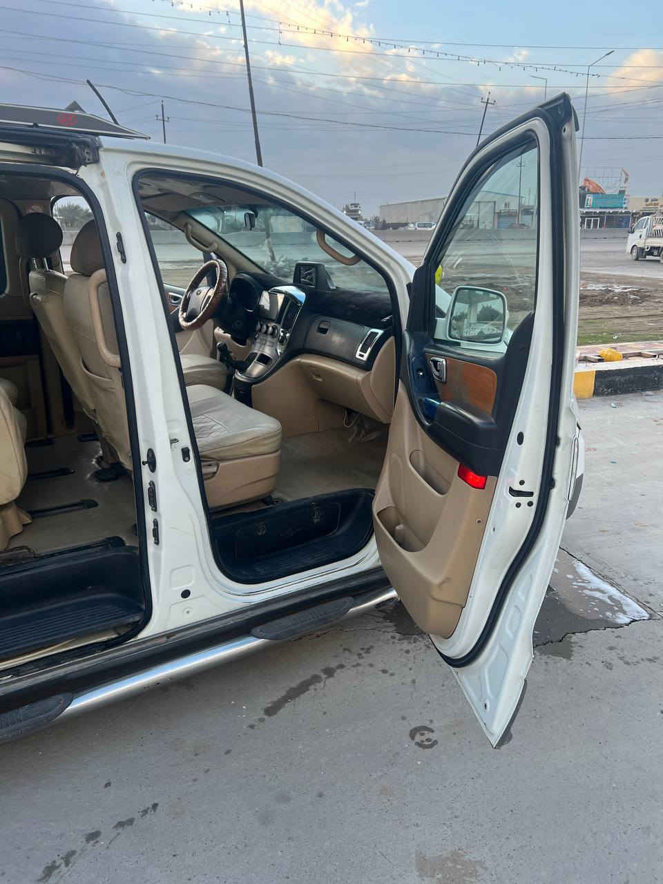 االسلام عليكم ستاركس موديل 2010 مفتوح رقم بغداد تحويل ثاني يوم محرك جديد كير كفاله اكسن كفاله***********
