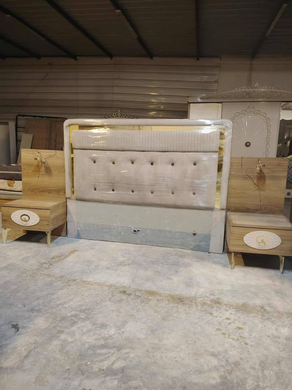 غرفة نوم التركي 🇹🇷
عدد 7قطع ✨
نضافة 90٪ فول نضافة✨
سعر 650 الف مع دوشك
شد ونقل مجاني داخل بغداد 
محافظات بكروة ✨


**إذا كنت صاحب هذا الإعلان وتريد حذفه لأي سبب، رجاءا أرسل رسالة إلى الدعم الفني**